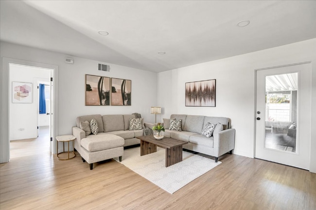 Photo - 1007 N Mohawk Ave