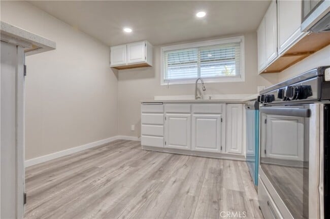 Photo - 13903 S Zamora Ave