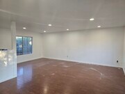 Photo - 10123 Hanna Ave