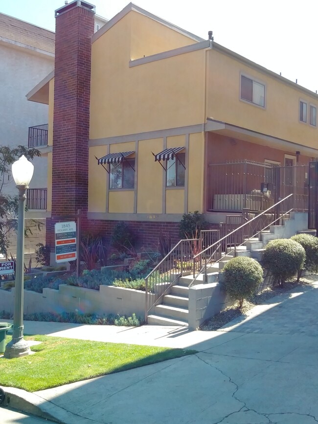 Photo - 1845 Holmby Townhome - MUST SEE!