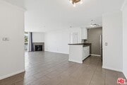 Photo - 7320 Hawthorn Ave Unit 203