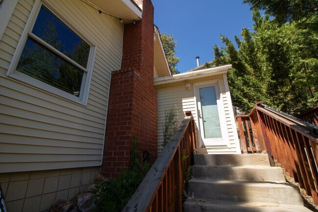 Photo - Spacious Three Bedroom