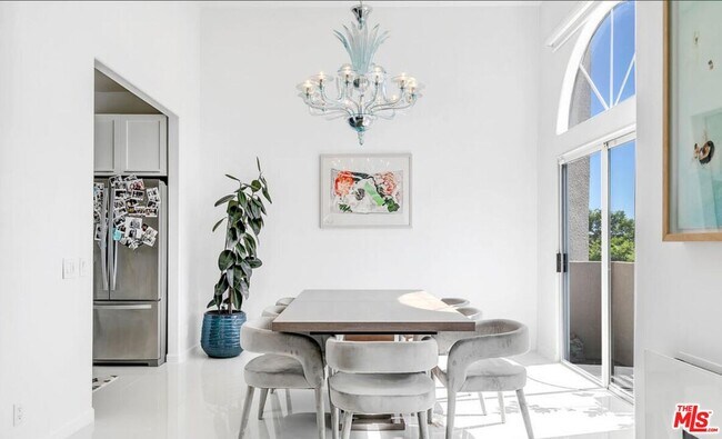 Photo - 840 Croft Ave Unit PH301