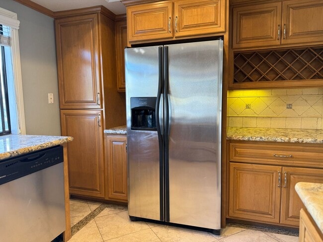 Photo - Newport Crest 2 Bedroom Townhouse / Newpor...