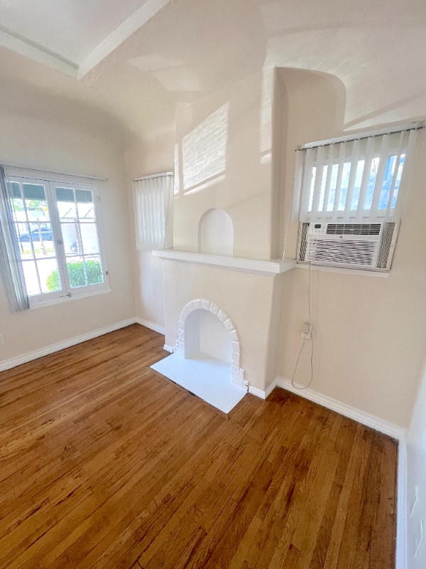 Photo - 113 E G St Unit 113