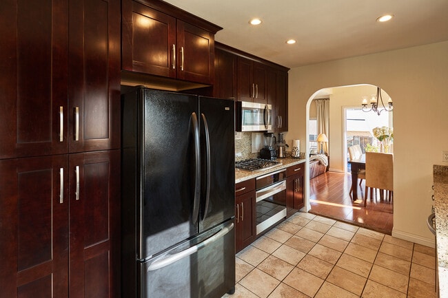 Photo - 817 10th St Unit 206