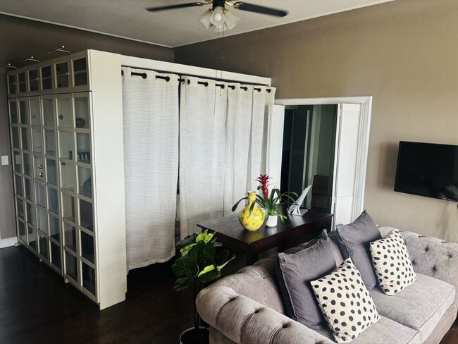 Photo - 800 E Ocean Blvd