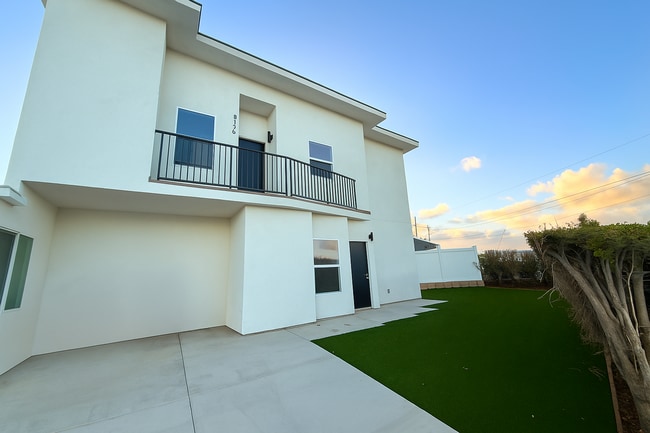 Building Photo - BRAND NEW 2026!! 4BD/2BA Unit 5178 Ewing St.