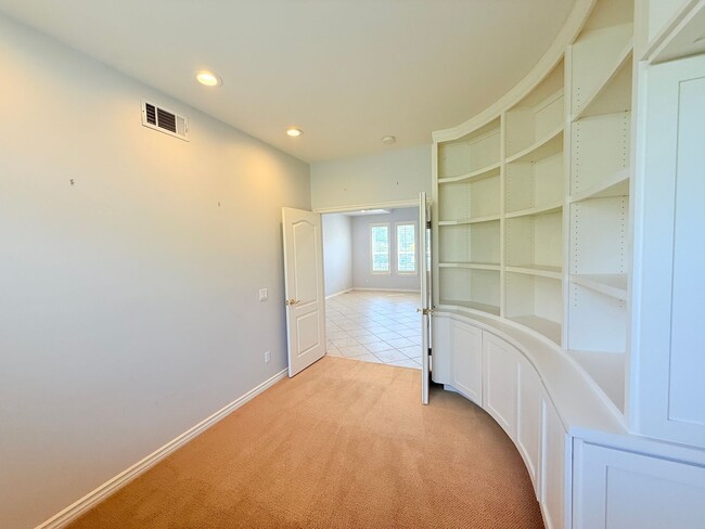 Photo - Spacious 4-bedroom, 3-bathroom home in New...