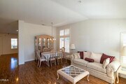 Photo - 652 Teresa St