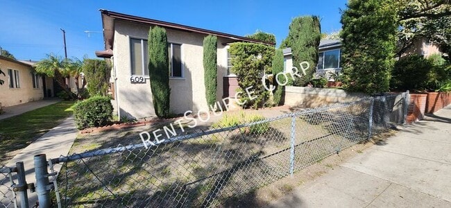 Photo - 609 E San Jose Ave