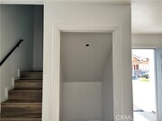 Photo - 211 W 43rd St