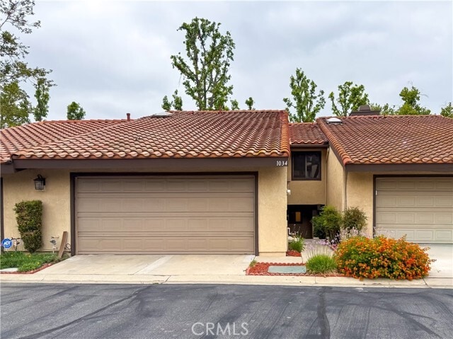 Photo - 1034 Romney Dr