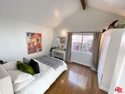 Photo - 728 Westbourne Dr House