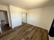 Photo - 704 W 105th St Townhome
