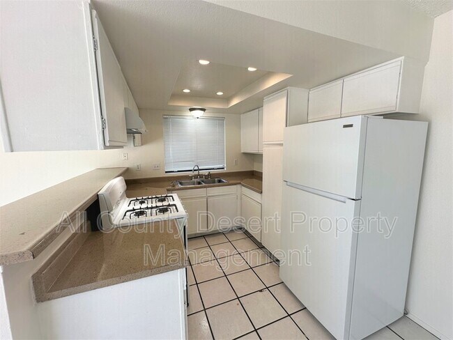 Photo - 33950 Via De Anza Unit B