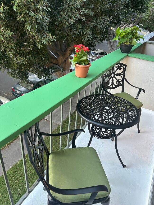 Photo - 3640 Cardiff Ave Unit Michelle Martin