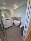 Luxury Walk in Shower/Bathtub - 301 Lugonia St