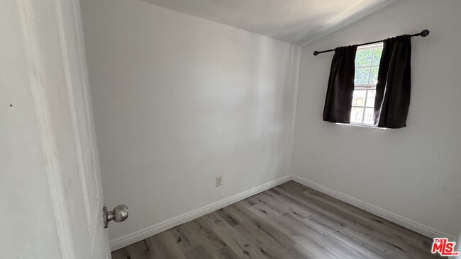 Photo - 1582 Ricardo St