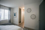 Photo - River Oaks Apartments