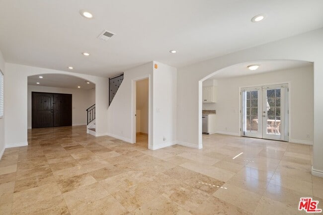 Building Photo - 4128 W 122nd St