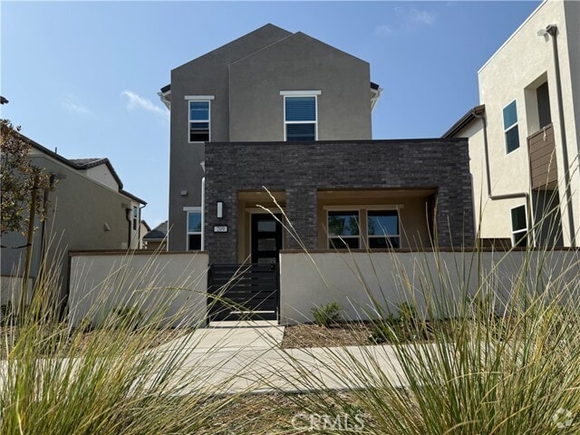 Building Photo - 209 Longspur Rental