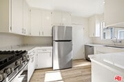 Photo - 121 Crescent Dr Apartment Unit E