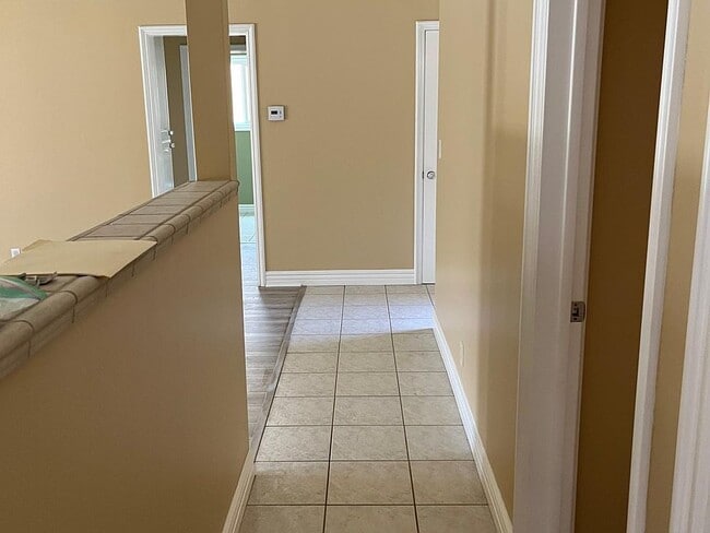Photo - 4600 Guava Avenue
