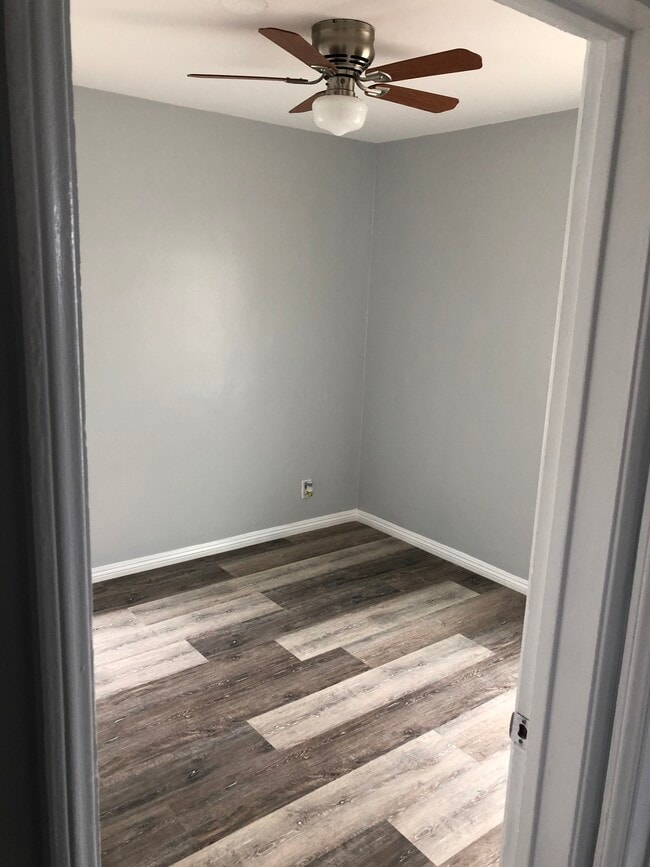 Downstairs Unit - 1934 W 35th St