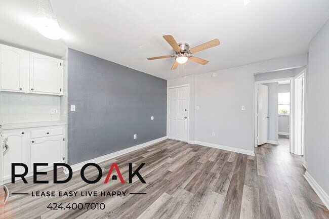 Photo - 1036 Normandie Ave Unit 1036-14