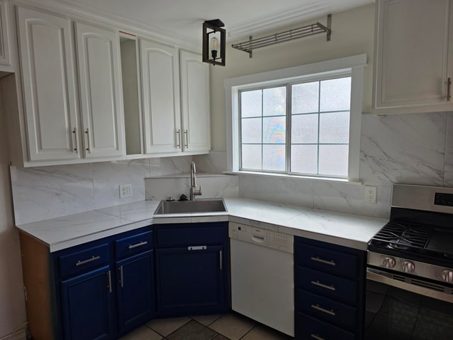 Photo - 509 S Catalina Ave Unit A