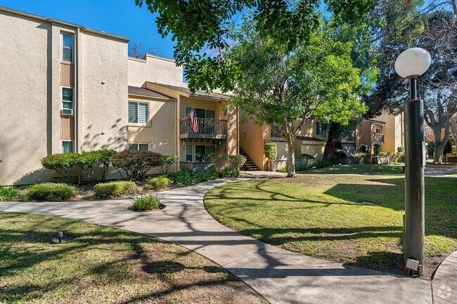 Building Photo - Mission Valley 1 BR/1 BA Condominium at Ra...