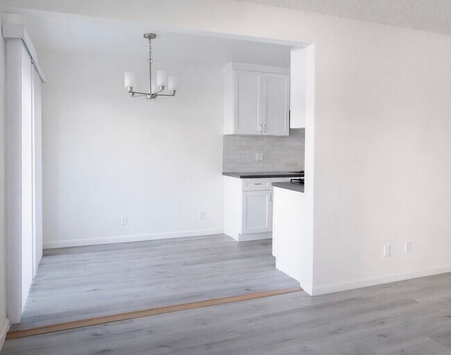 Photo - 812 Larch St