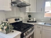 Photo - 419 S Heliotrope Ave