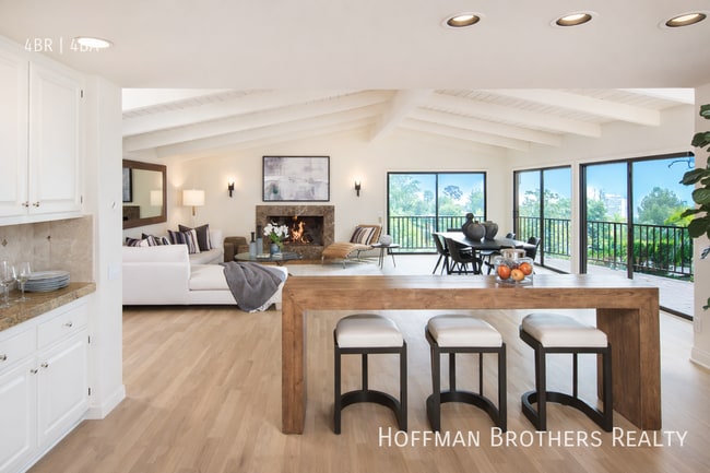 Building Photo - 9305 Beverlycrest Dr