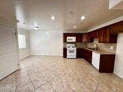 Photo - 13525 Vanowen St