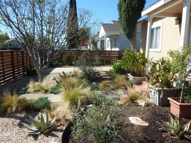 Photo - 17565 Bullock St