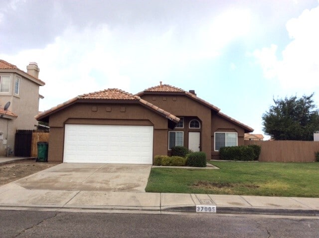 Building Photo - 37065 Pine Valley Ct Rental
