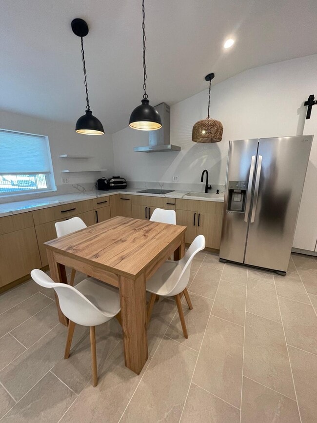 Photo - 20570 Hatteras St