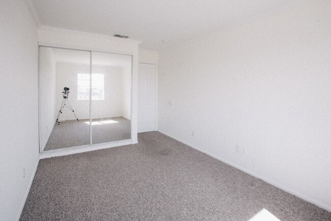 Photo - 1207 S Serrano Ave