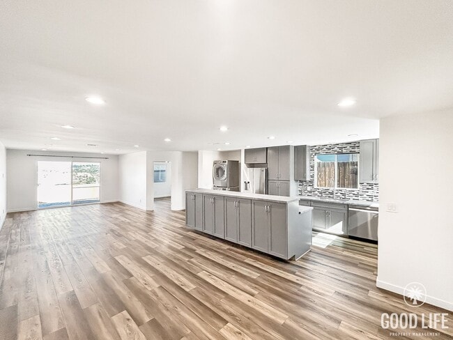 Photo - Beautiful 3BD/2BA W/ Updated Kitchen and A...