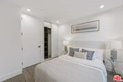 Photo - 18315 Collins St