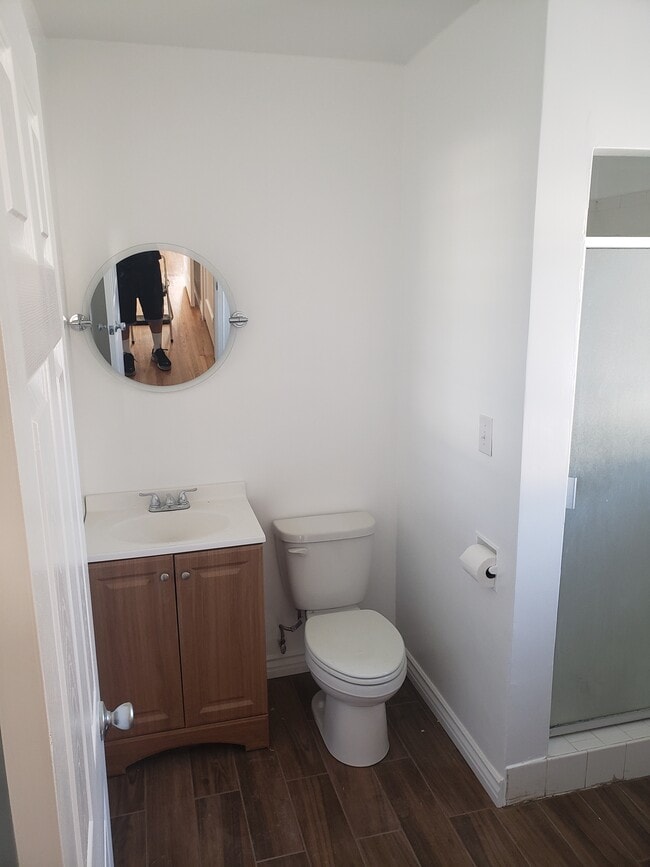 Photo - 731 E Providencia Ave Unit A