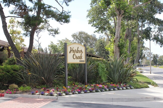 Building Photo - Furnished Ground-Level Beach Condo! Unit 107 - Del Obispo