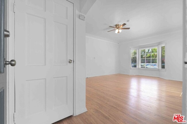 Photo - 2452 W 18th St
