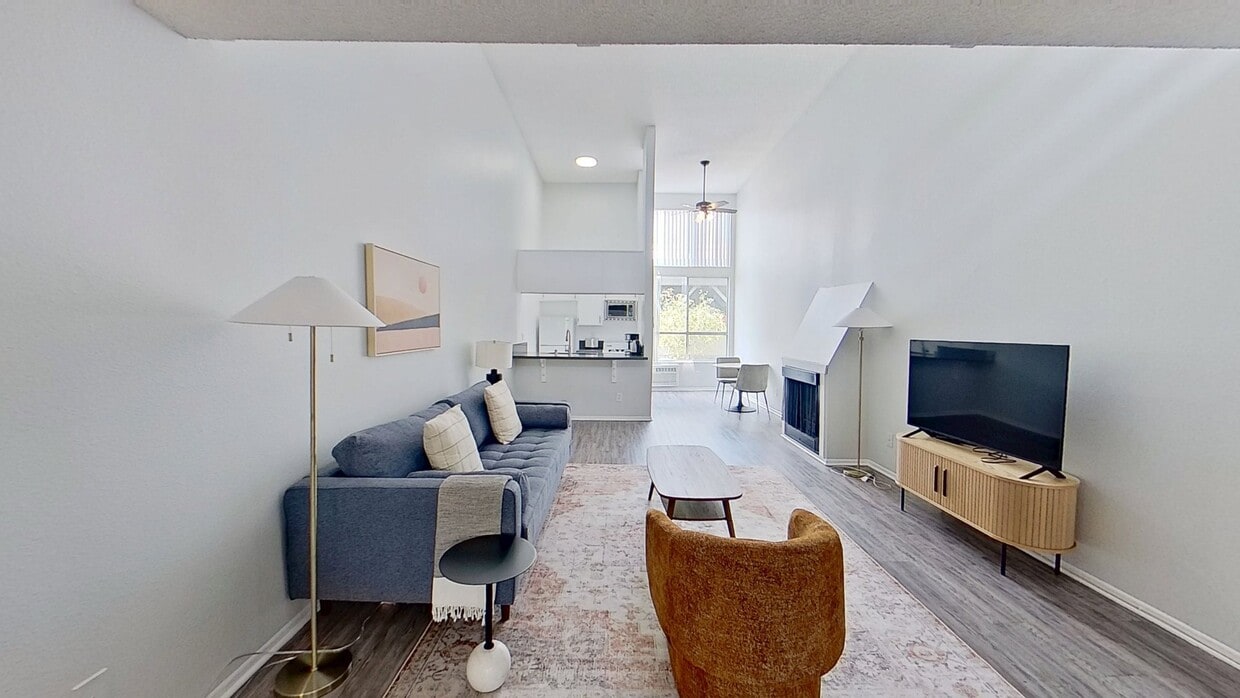 3D Tour - 641 Gayley Ave Apartment Unit FL2-ID1331