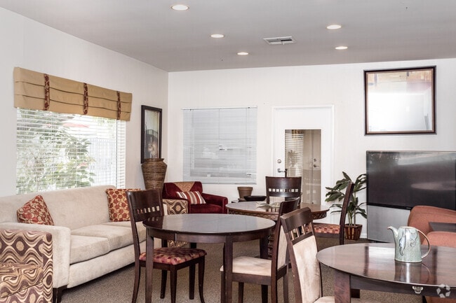 Clubroom - Monterra Apartment Homes