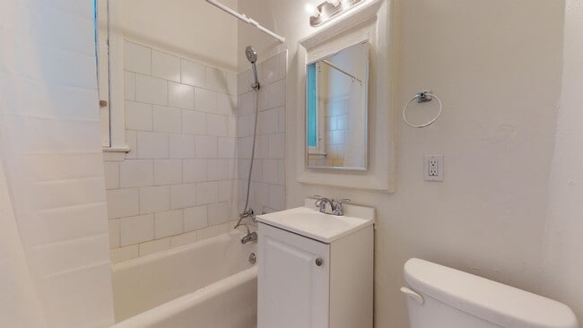 Photo - 21 Westminster Ave Unit 202