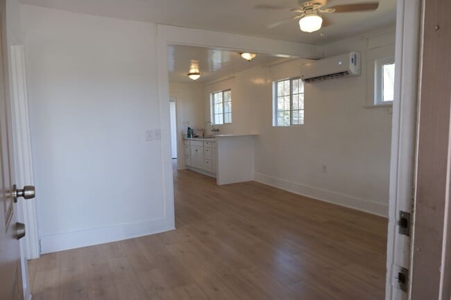 Photo - 895 E 9th St Unit 895 E 9th St