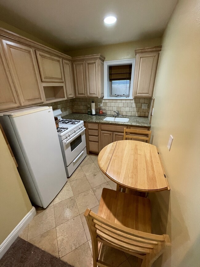 Photo - 444 31st St Unit 1